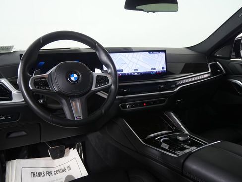 Used 2025 BMW X6 xDrive40i AWD/4WD image 17