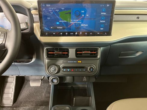 New 2026 Ford Maverick Lariat AWD/4WD image 28