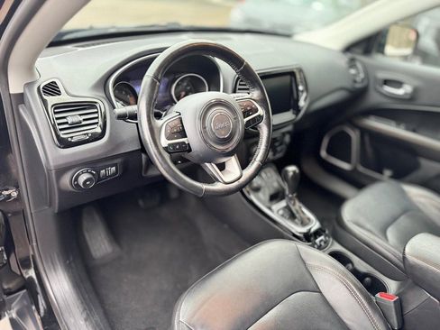 Used 2018 Jeep Compass Limited image 11