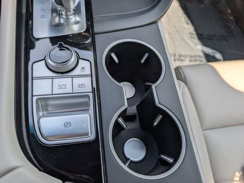 Used 2023 Genesis G70 2.0T AWD/4WD image 24