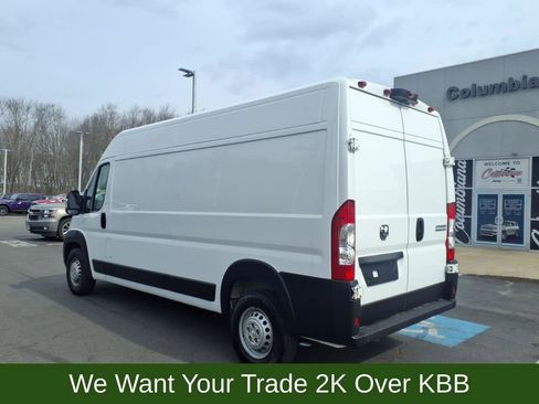 Used 2024 RAM ProMaster 2500 w/ Convenience Group image 2