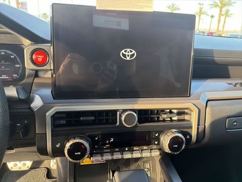 Certified 2024 Toyota Tacoma TRD Sport w/ TRD Sport Premium Package AWD/4WD image 19