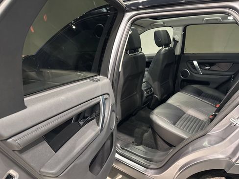 Used 2023 Land Rover Discovery Sport S image 24