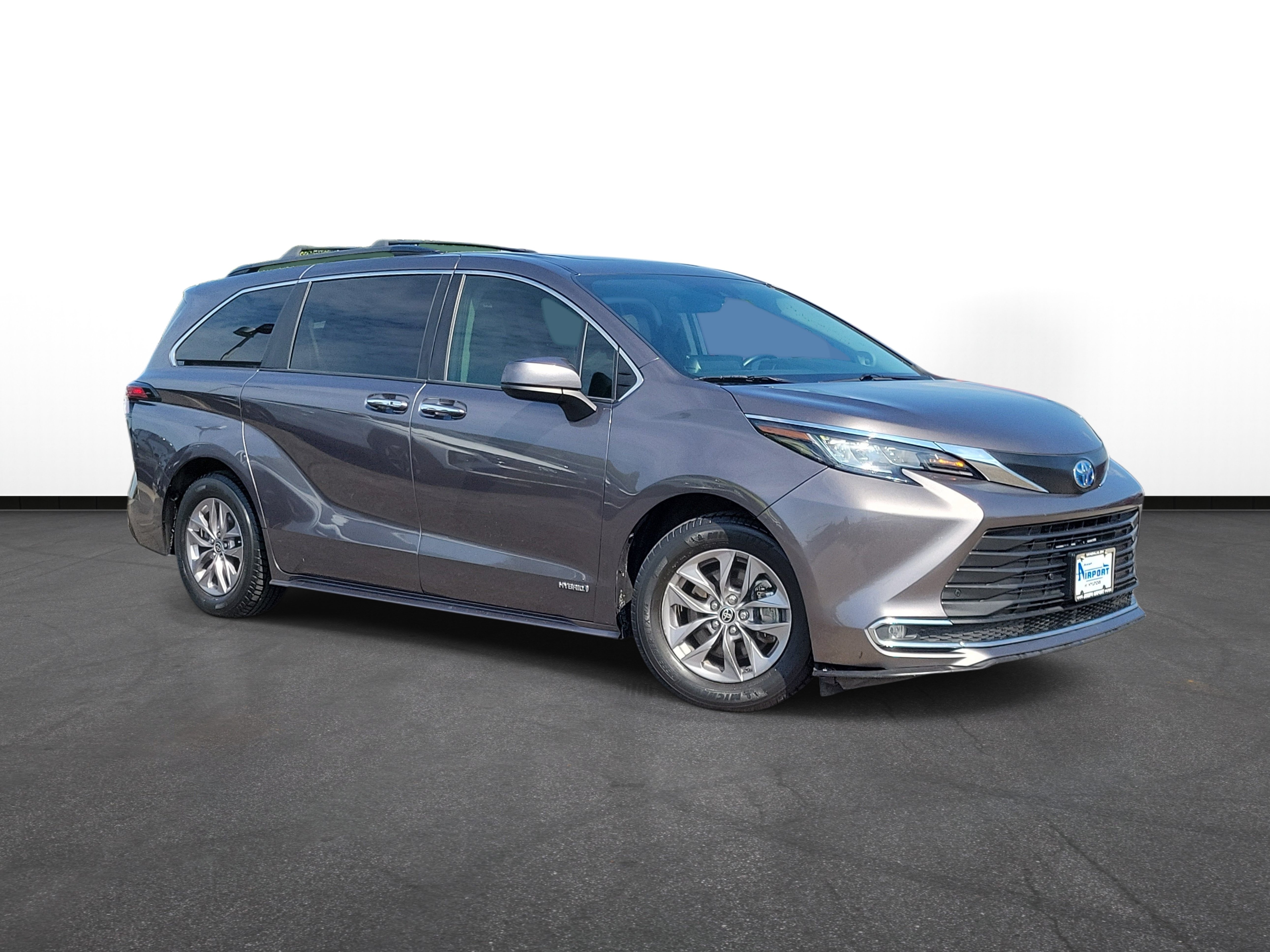 Used 2021 Toyota Sienna XLE w/ XLE Plus Package AWD/4WD 360° Tour