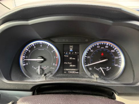 Used 2016 Toyota Highlander Limited Platinum image 12