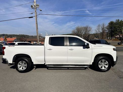 Used 2021 Chevrolet Silverado 1500 LT image 4