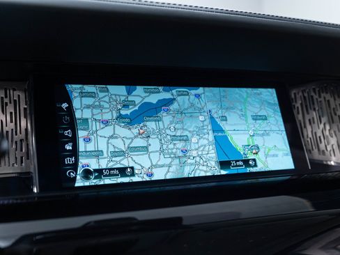 Used 2019 Rolls-Royce Phantom Sedan RWD image 82