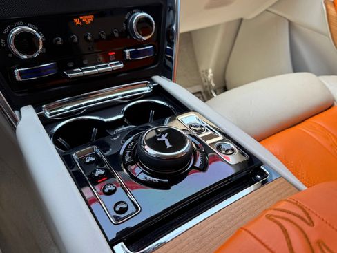 Used 2019 Rolls-Royce Cullinan AWD/4WD image 30