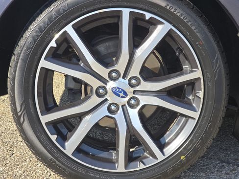 Used 2017 Subaru Impreza 2.0i Limited w/ Moonroof/BSD & Rcta/Eyesight AWD/4WD image 14