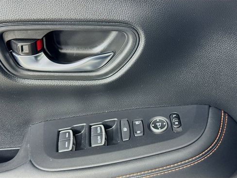 Used 2023 Honda HR-V Sport image 23