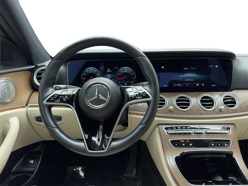 Used 2022 Mercedes-Benz E 350 Sedan w/ AMG Line Exterior image 24