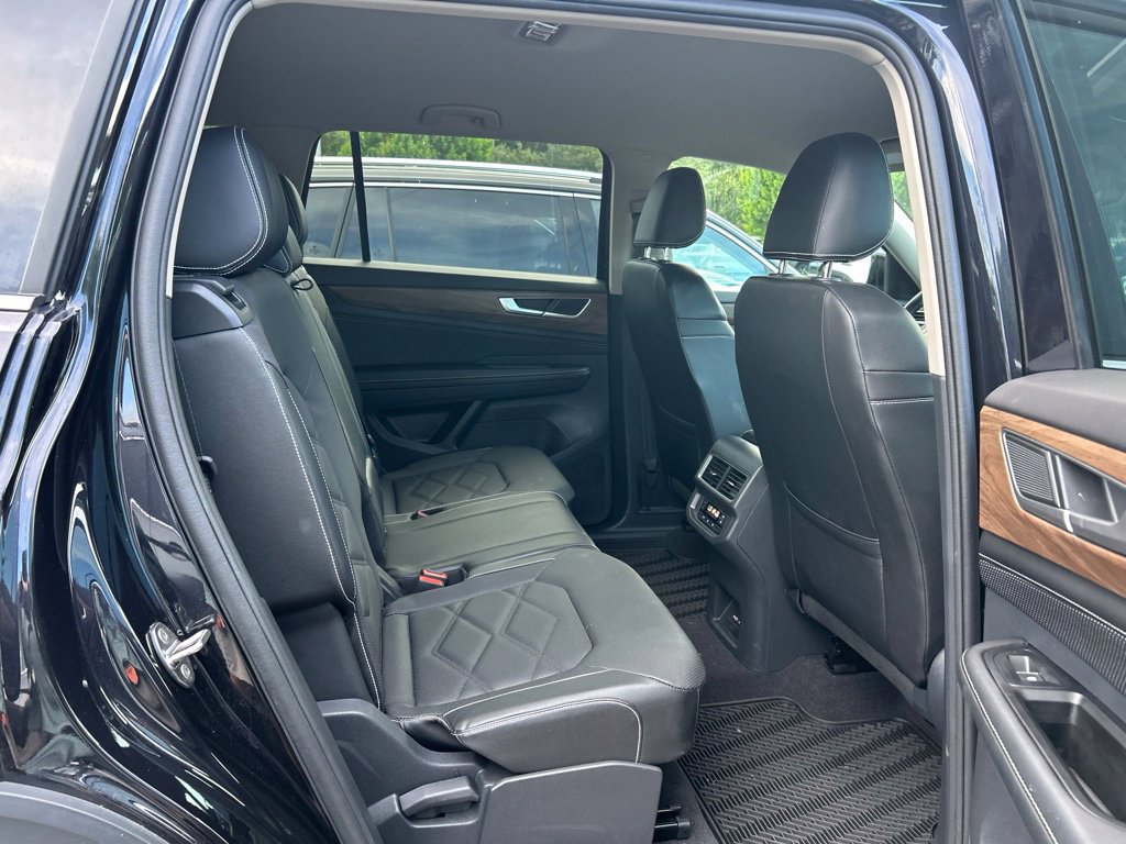 Certified 2024 Volkswagen Atlas SE FWD image 43