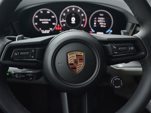 Certified 2026 Porsche Cayenne AWD/4WD image 16