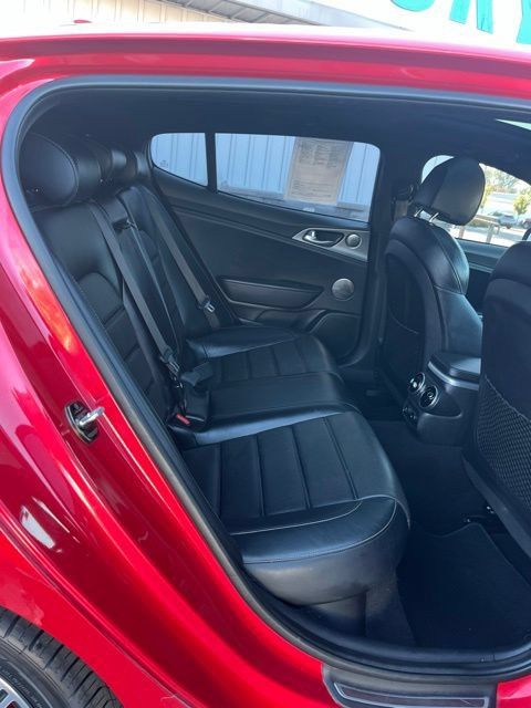 Used 2018 Kia Stinger GT2 AWD/4WD image 33