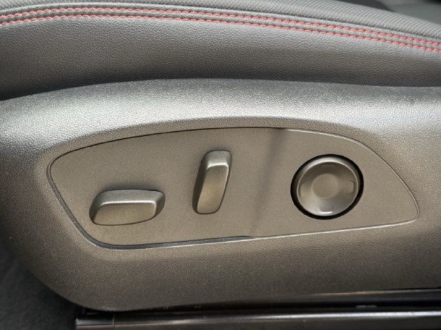 Certified 2026 Chevrolet Traverse RS FWD image 27