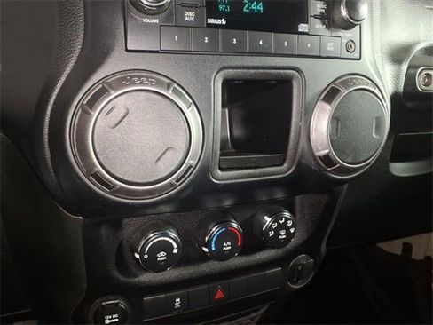 Used 2018 Jeep Wrangler Unlimited Sport image 20