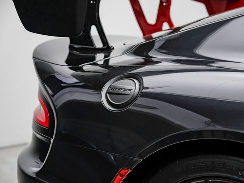 Used 2017 Dodge Viper ACR w/ Extreme Aero Package RWD image 48