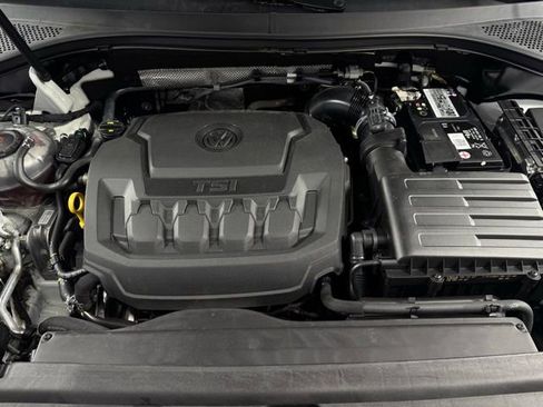 Used 2020 Volkswagen Tiguan S image 13