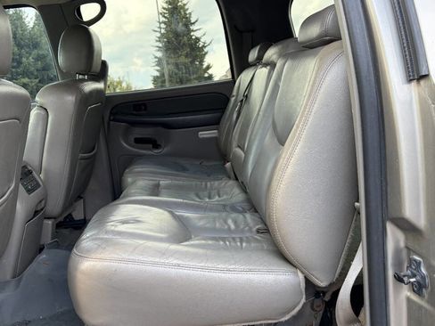 Used 2003 GMC Yukon XL SLT w/ 1SD Preferred Equipment Group AWD/4WD image 11