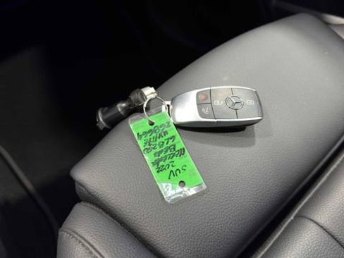 Used 2022 Mercedes-Benz GLB 250 image 33