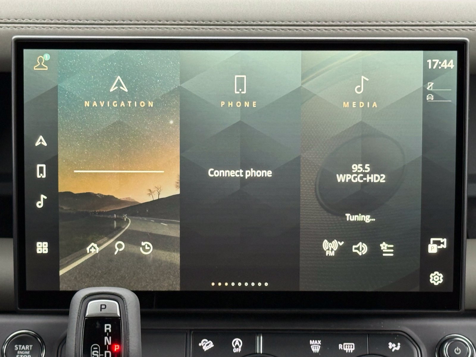 New 2026 Land Rover Defender 110 X-Dynamic SE AWD/4WD image 23