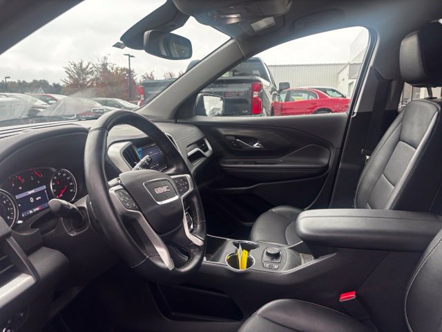 Used 2024 GMC Terrain SLT w/ LPO, Floor Liner Package AWD/4WD image 10