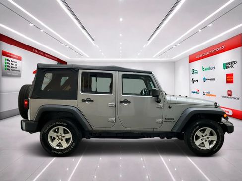 Used 2016 Jeep Wrangler Unlimited Sport w/ Quick Order Package 24S AWD/4WD image 8