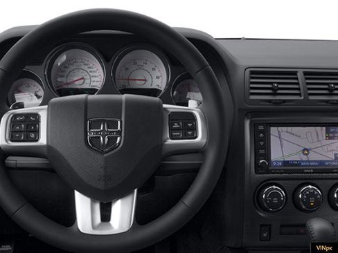 Used 2014 Dodge Challenger R/T image 7