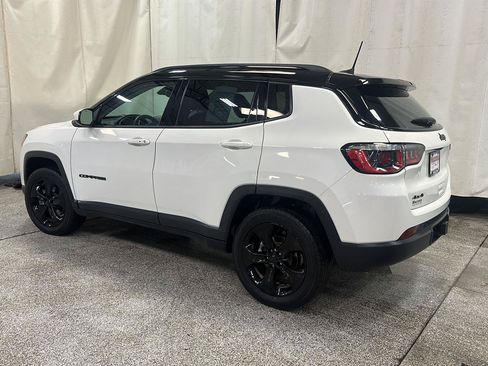Used 2019 Jeep Compass Latitude AWD/4WD image 5