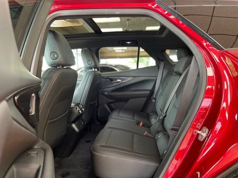 Used 2024 Chevrolet Blazer EV LT AWD/4WD image 23