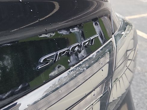 Used 2022 Honda Civic Sport image 5