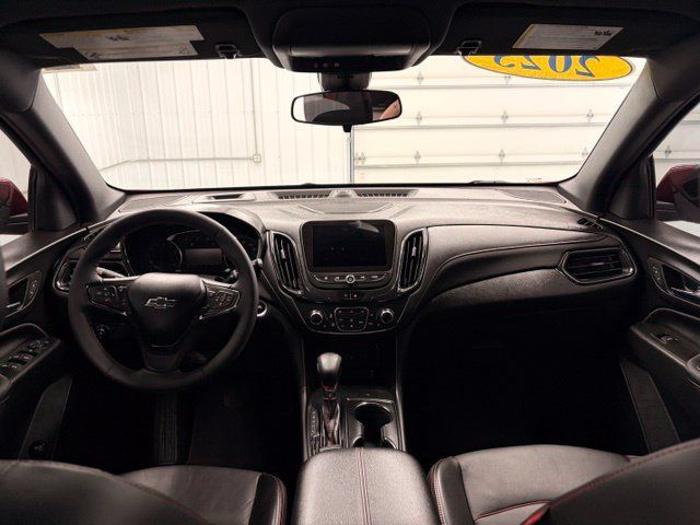Used 2023 Chevrolet Equinox RS w/ RS Leather Package FWD image 13