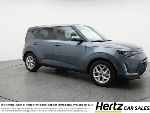 Used 2025 Kia Soul LX w/ LX Technology Package FWD image 1