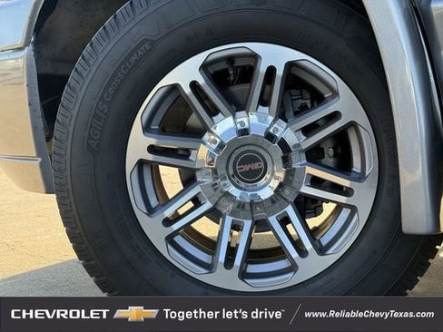 Used 2022 GMC Savana 2500 Extended w/ Enhanced Convenience Package image 10