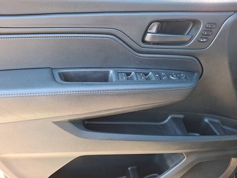 Used 2023 Honda Odyssey Sport image 10