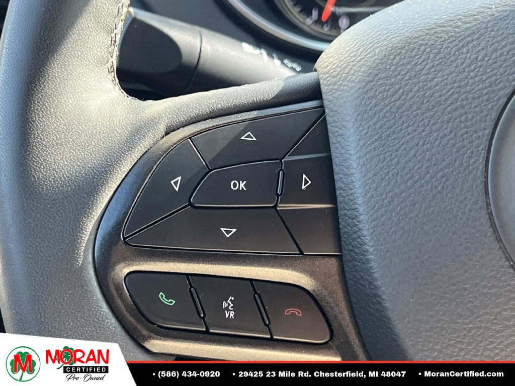 Used 2022 Jeep Cherokee Trailhawk w/ Comfort/Convenience Group AWD/4WD image 25