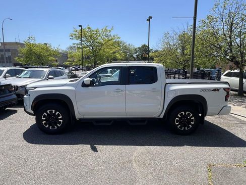 Used 2023 Nissan Frontier PRO-4X w/ Technology Package AWD/4WD image 41