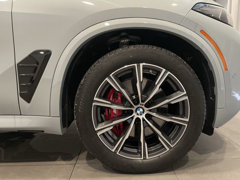 Used 2026 BMW X5 xDrive40i w/ M Sport Package AWD/4WD image 10