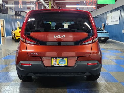 Used 2022 Kia Soul LX image 67