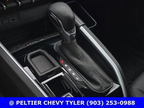Used 2025 Chevrolet Colorado LT w/ LT Convenience Package RWD image 21