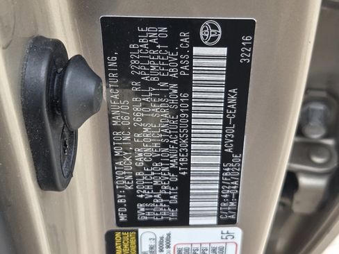 Used 2005 Toyota Camry LE FWD image 27