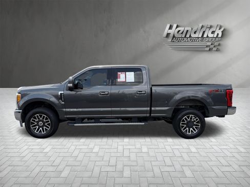 Used 2017 Ford F350 Lariat w/ Lariat Ultimate Package AWD/4WD image 7