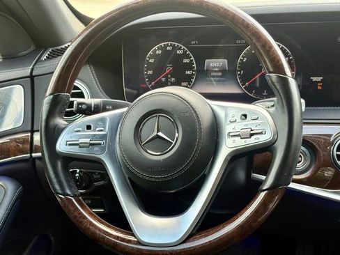 Used 2018 Mercedes-Benz S 560 4MATIC Sedan image 20