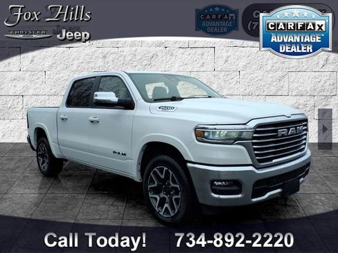 Used 2025 RAM 1500 Laramie AWD/4WD image 1