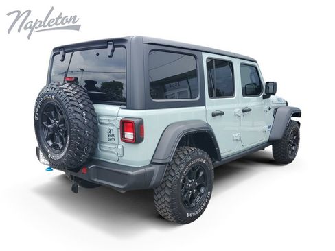 Used 2023 Jeep Wrangler Unlimited w/ Cold Weather Group AWD/4WD image 6