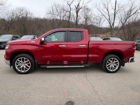 Used 2023 Chevrolet Silverado 1500 LT image 2