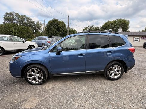 Used 2017 Subaru Forester 2.5i Touring AWD/4WD image 4