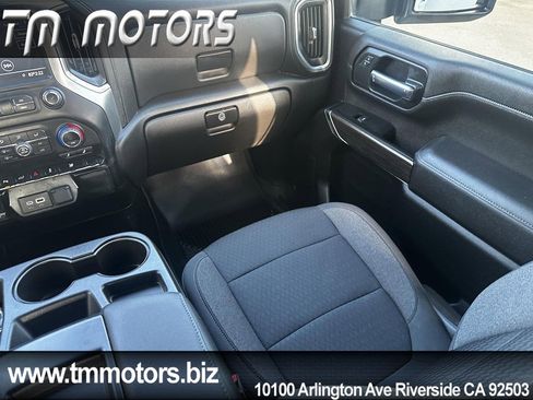 Used 2022 Chevrolet Silverado 2500 LT w/ Convenience Package image 12