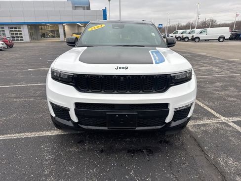 Used 2024 Jeep Grand Cherokee Trailhawk image 8