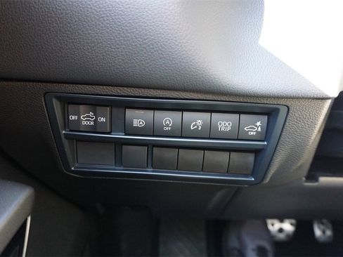 Used 2025 Toyota Tundra Limited w/ TRD Off-Road Package image 5